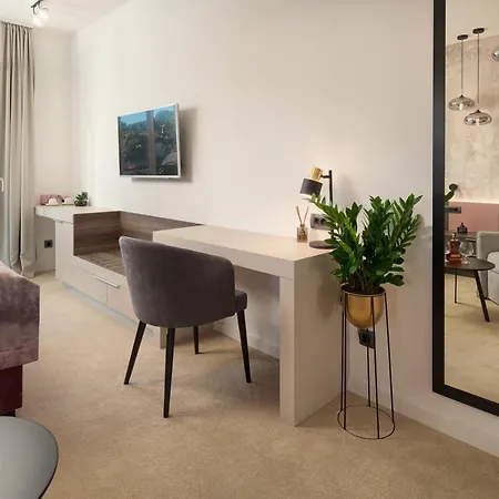 Luxury Il Ponte 3* تروغير